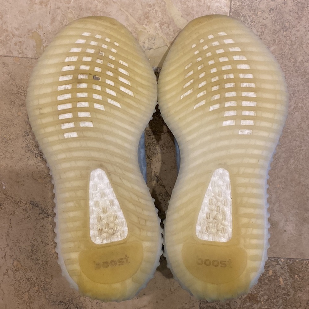 Yeezy - Picture 4 of 6